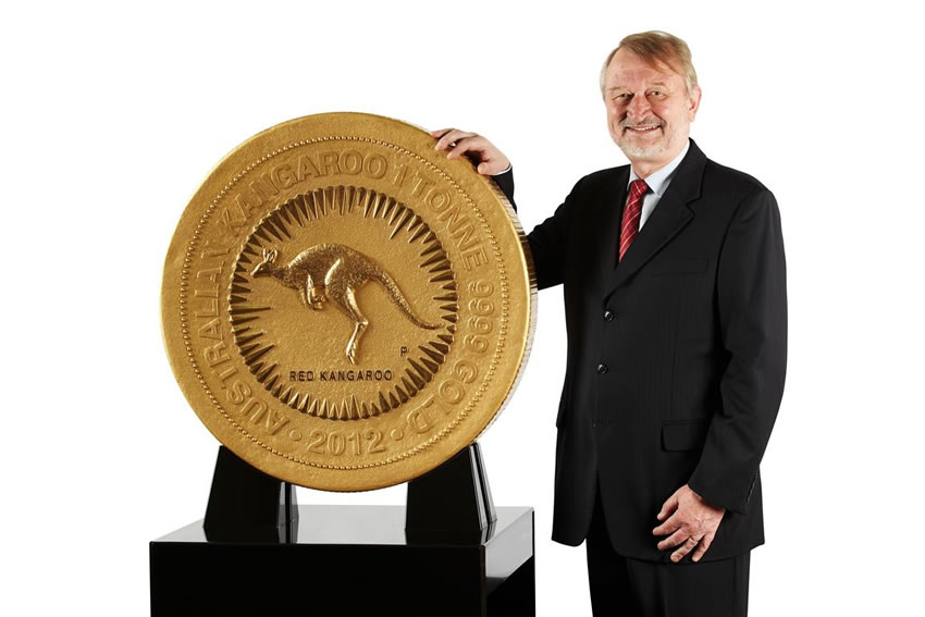 subtraktion barriere øve sig Perth Mint's 1 Tonne Gold Kangaroo Coin is World's Biggest Bullion Strike |  CoinNews