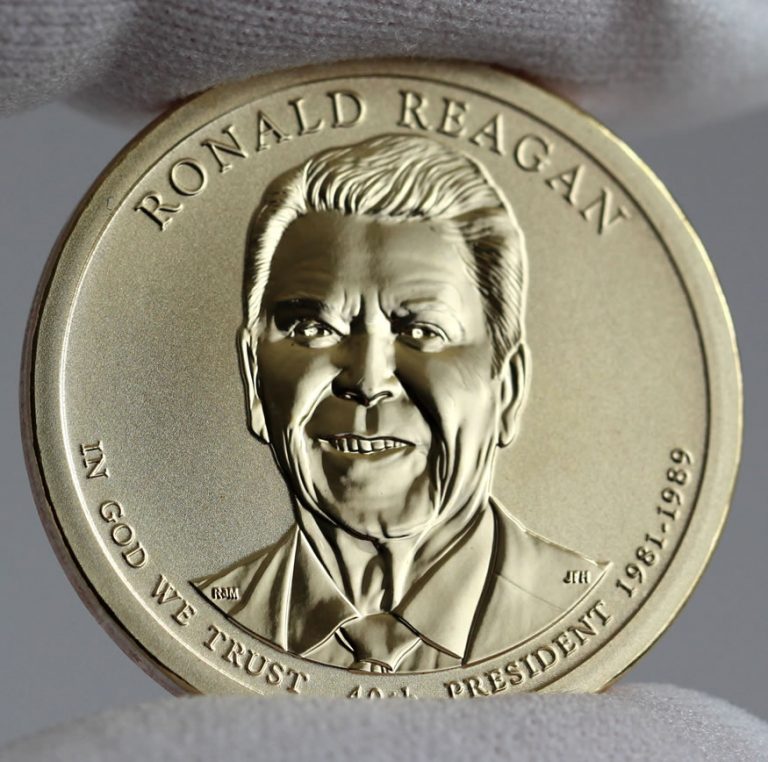 2016 Ronald Reagan Coin & Chronicles Set Photos | CoinNews