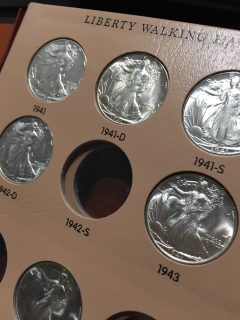 E1-S-WALKER-COIN-EMPTY-HOLE